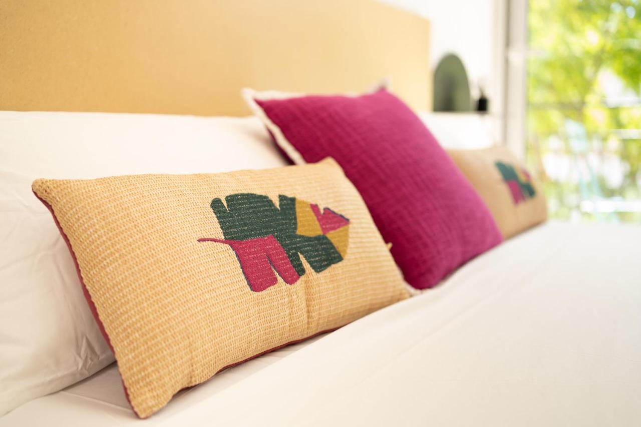 Sitges Beach Hostal Екстериор снимка