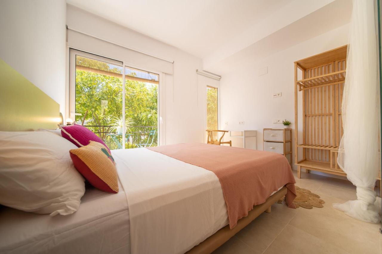 Sitges Beach Hostal Екстериор снимка