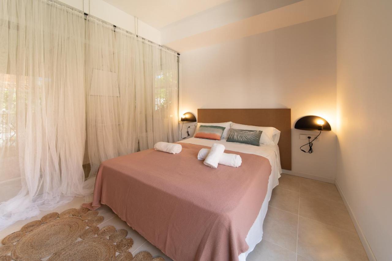 Sitges Beach Hostal Екстериор снимка