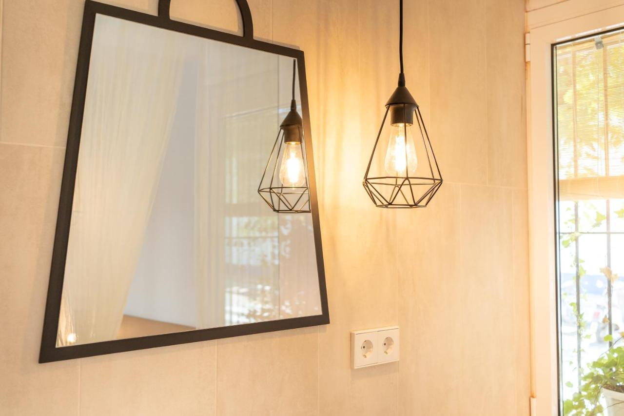 Sitges Beach Hostal Екстериор снимка